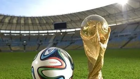 威少再夺三双之冠，队友默契支持增色赛场